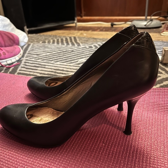Black high heels from Sam Edelman - Picture 1 of 9